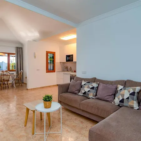 Nazaret By * Puerto del Carmen (Lanzarote)